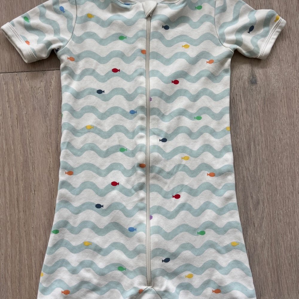🍀2/$10 Primary baby toddler  Short Sleeve Zip Romper with Wavy Fish Print